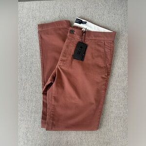 NWT Men's Club Monaco Connor Modern Slim Fit Chinos Rust 30